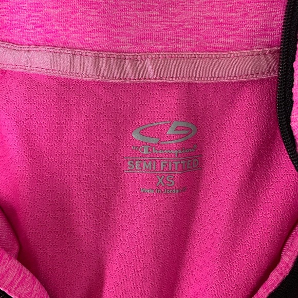 5/$35 💥Champion Semi Fitted Workout Shirt💪 - Picture 6 of 7